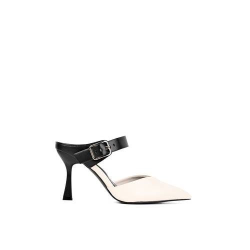 حذاء كاجوال كعب بلون بيج-أسود