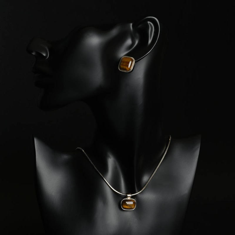 طقم  (حلق وسلسال)