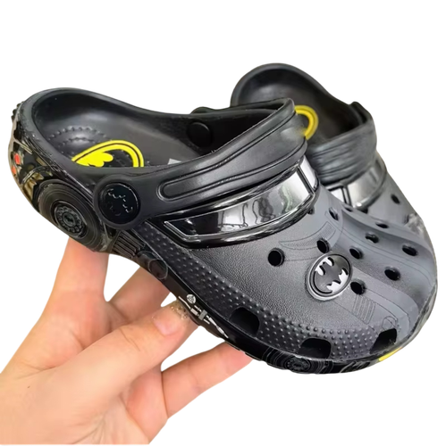BATMAN CROCS