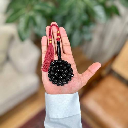 مسباح بكلايت أسود كركوشة عنابية