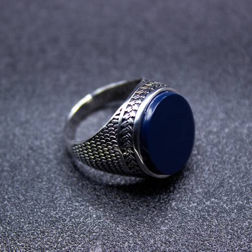 Classic Royal Ring with Engravings - 925 Silver with Blue Stone