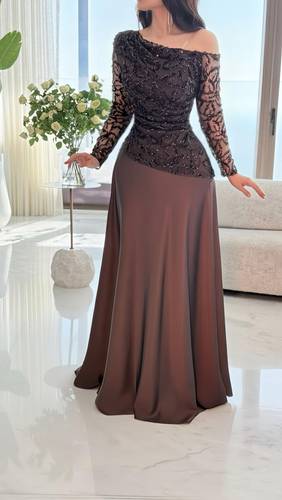 فستان كارمن