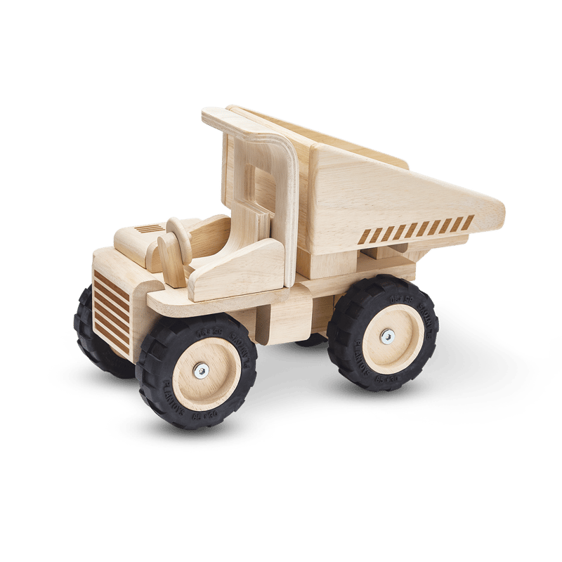 DUMP TRUCK