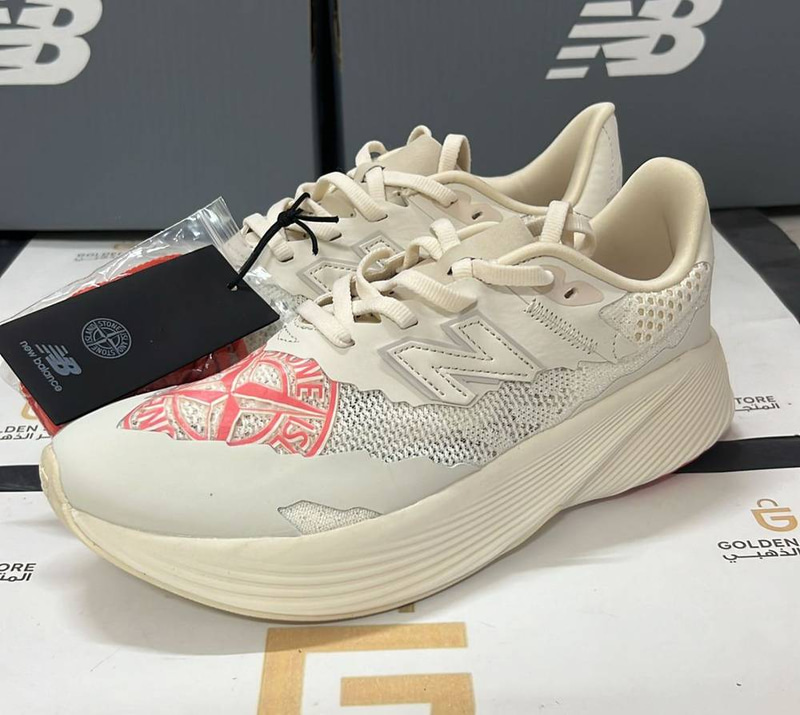 New balance  ( FuelCell v2 )