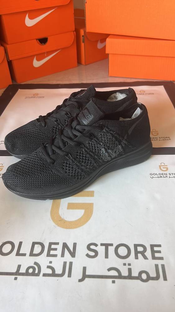 Nike Flyknit black