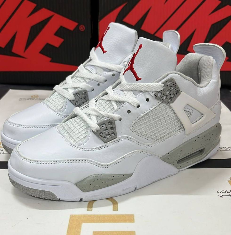 Air Jordan 4 Retro