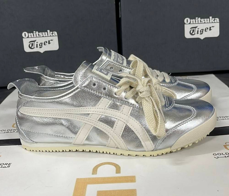 ONITSUKA TIGER