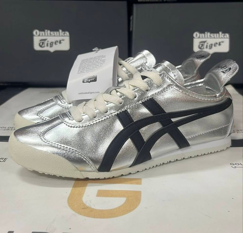 ONITSUKA TIGER