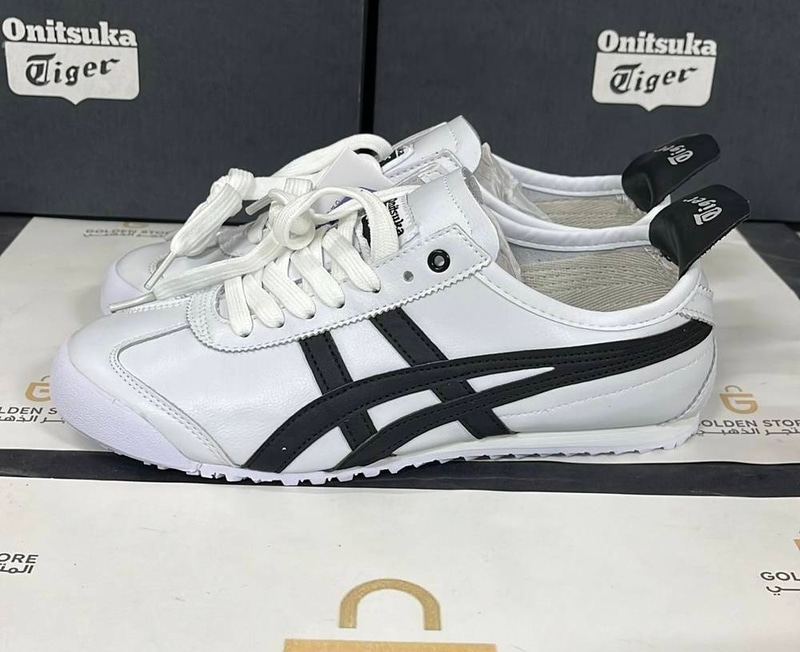 ONITSUKA TIGER (black)
