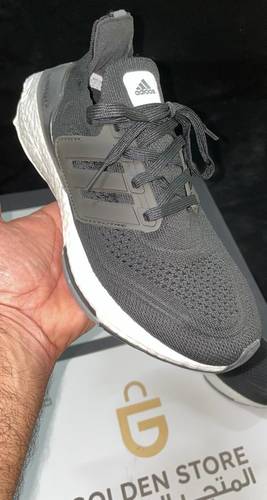 Adidas Ultraboost Black / white