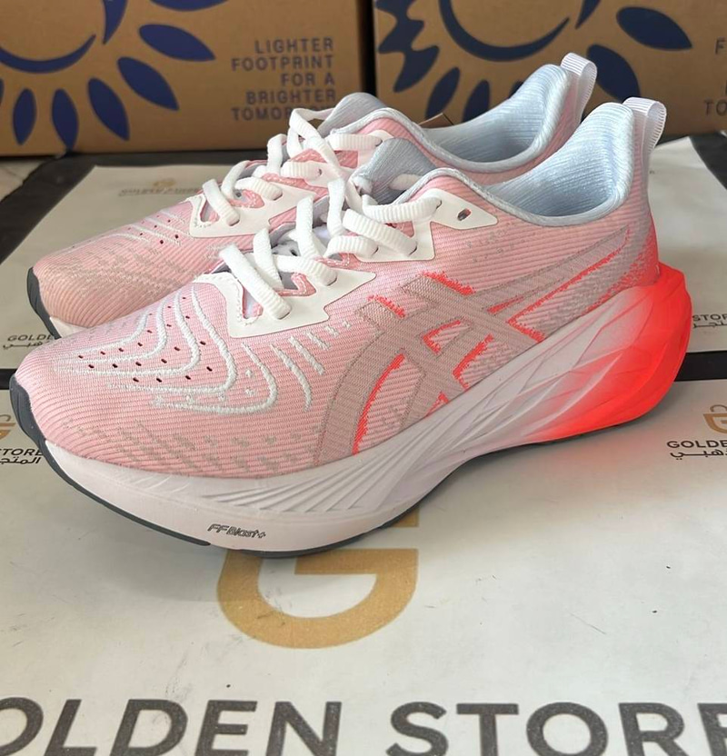 ASICS NOVABLAST