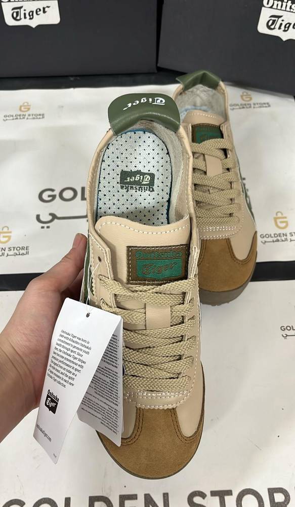ONITSUKA TIGER