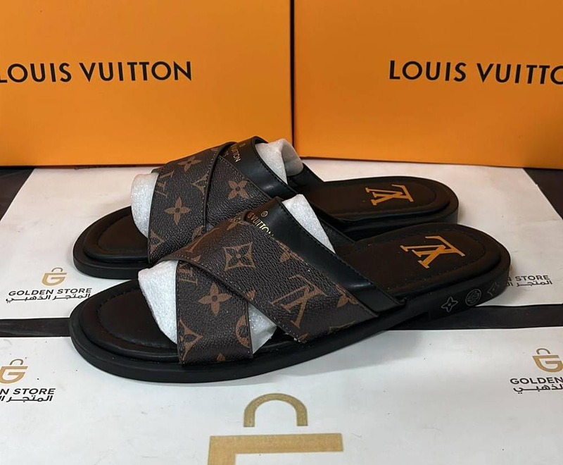 Louis Vuitton ( Slippers )