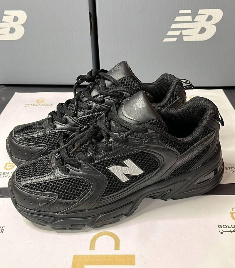 New Balance black