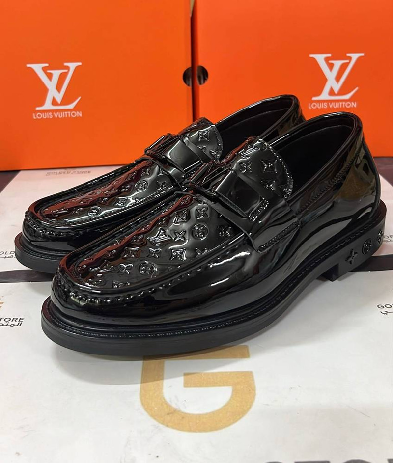 Louis Vuitton PARIS