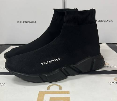BALENCIAGA