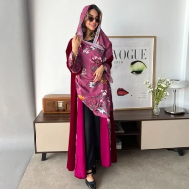 عباية شتوية فوشيا غامق بأكمام شيفون مشجر  ( عباية ديم فوشيا )