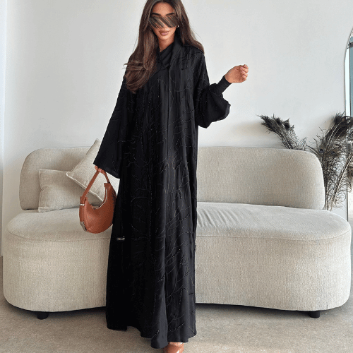 عباية انترنت بتطريز وشك يدوي على كامل العباية من الأمام والأكمام (عباية ترف)