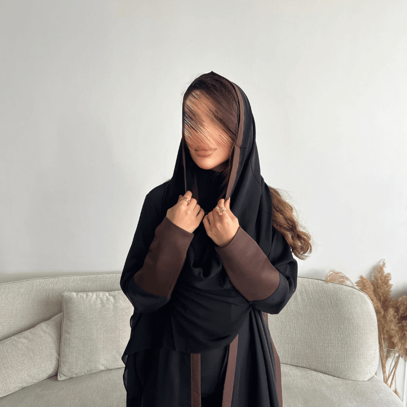 عباية سوداء بأكمام استرتش (عباية ندى)