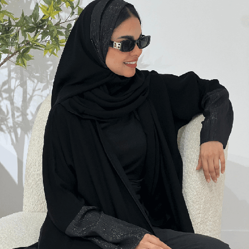 عباية سوداء لف كريب ملكي مع اورقنزا لماع ( عباية نون)