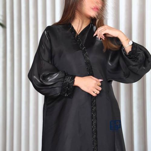 عباية لف فخمة بأطراف وأكمام بف مزينة بالكريستال