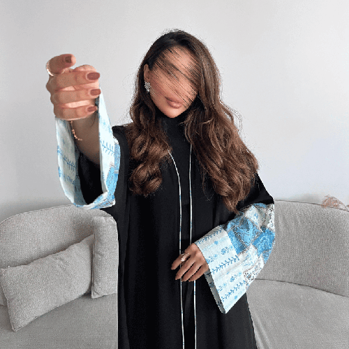 عباية كريب ملكي بأكمام قلاب لنن هندي (عباية سمر)