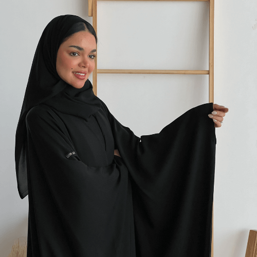 عباية يومية بشت سوداء نواعم بلس  ( عباية ريم)