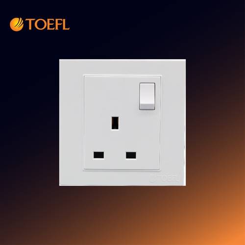Plain white 13A 3-pin socket with switch