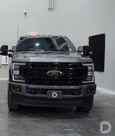قواعد أنارة تربط على مسامير  الكبوت  مستورد  لفورد سوبر ديوتي Ford F 250/ 350  2017-2022