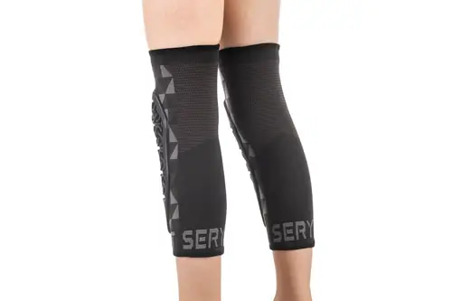 حماية الركبة للأطفال SERYT YOUTH Flow Knee Checker BLACK GREY