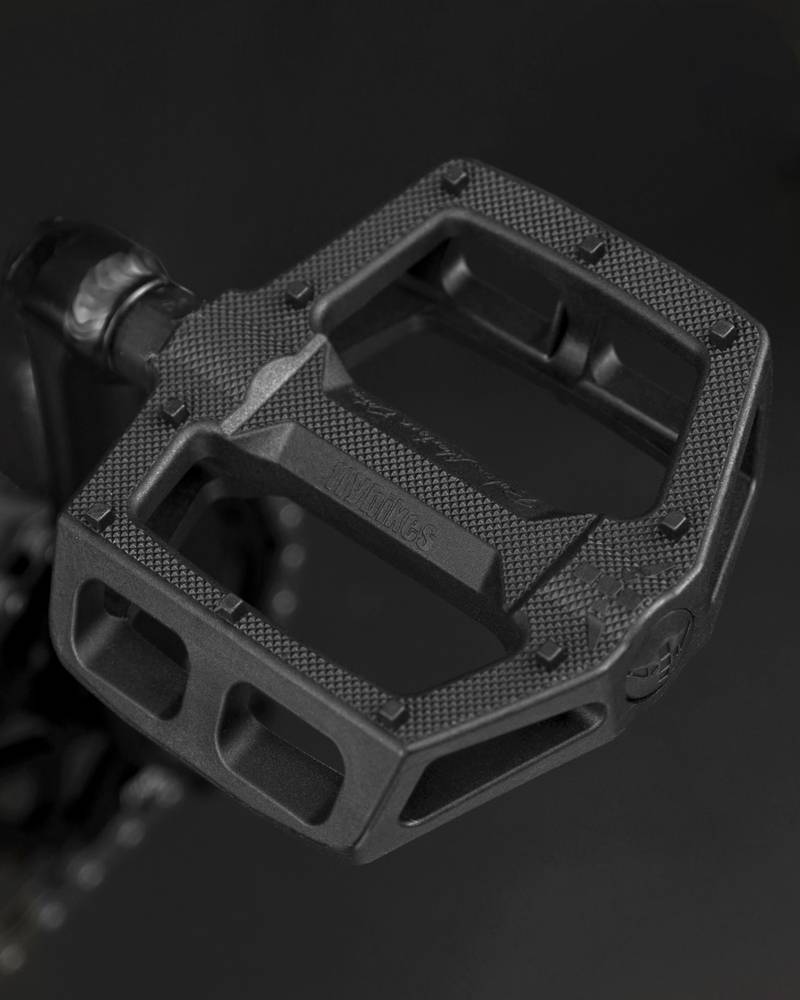 فلاي بايك نيوترون  Bmx RHD Metallic Black With Brake