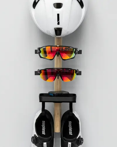 حامل جداري TONS | D . Shoes + 2x Glasses + Helmet + Tray