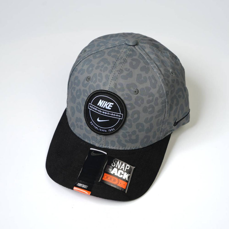 Nike Leopard Cap