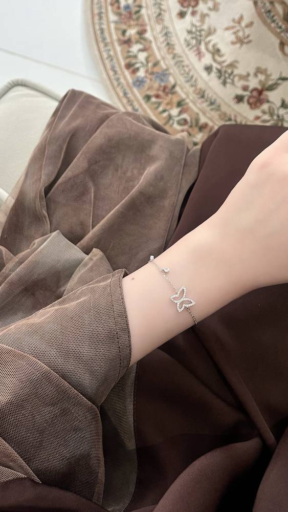 اسورة 025