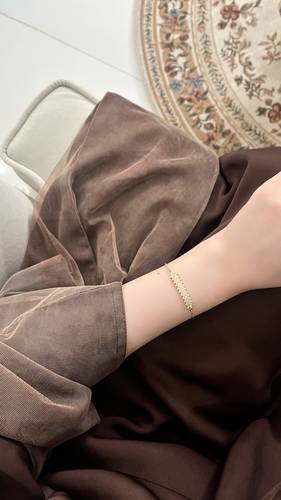 اسورة 015