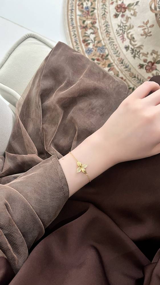 اسورة 05