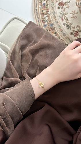 اسورة 05
