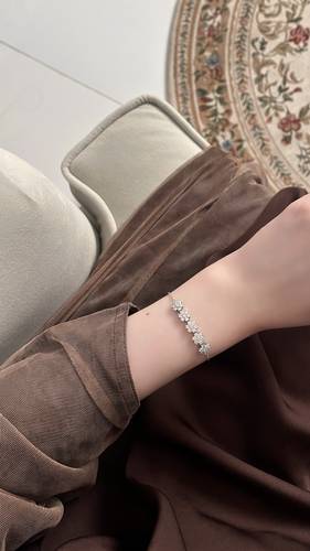 اسورة 024
