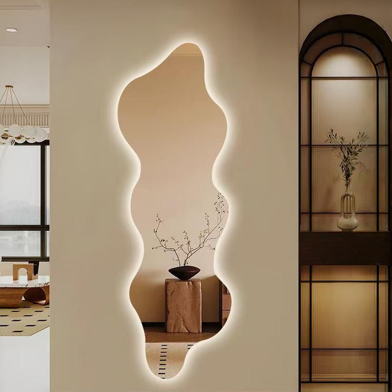 مرآة LED حائطية بتصميم فاخر