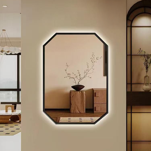 مرآة LED حائطية بتصميم فاخر