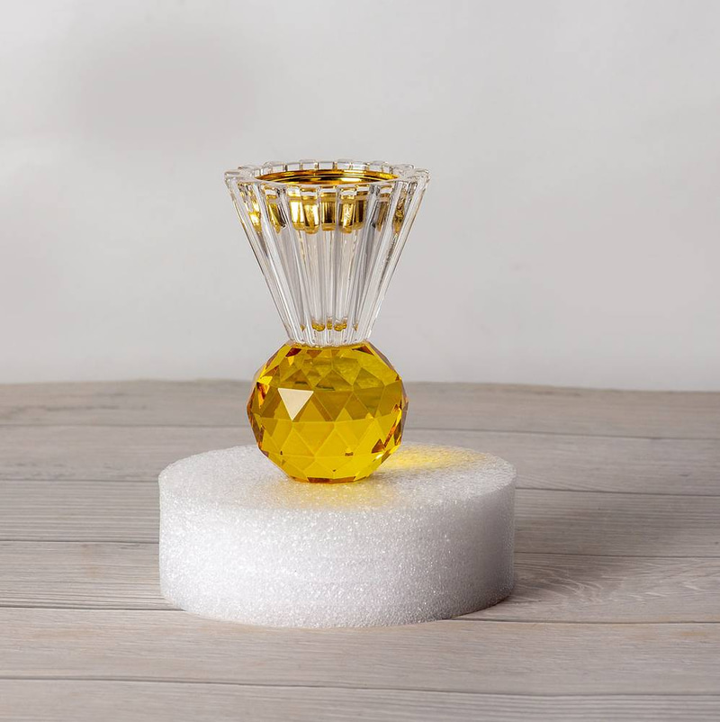 Luxury incense burner with a modern design and a 10 cm crystal base