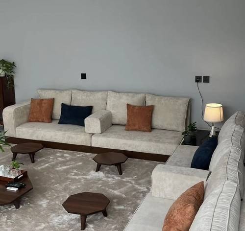 Royal Comfort Sectional Sofa - كنب ارضي  مريح ملكي