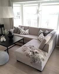 كنبة دائرية خشب سويدي ومخمل - بيج, Swedish wood and velvet round sofa - beige

