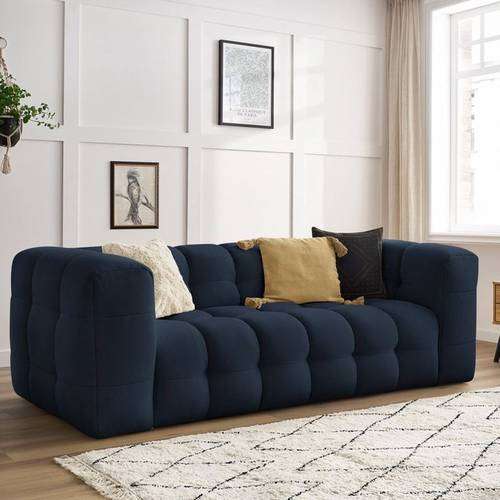 Stylish and Comfortable Italian Design Two-Seat Sofa - كنبة ثنائية بتصميم إيطالي أنيقة و مريحة

