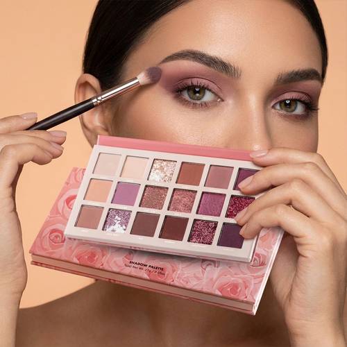 Kara Duo 18 Color Eyeshadow Palette ES51