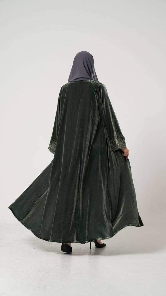   عباية مخمل مطرزة  | 50108AB