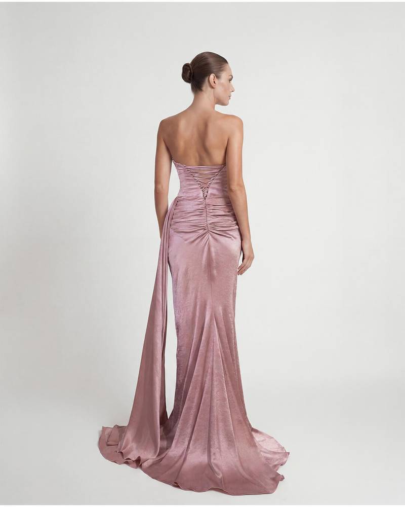 فستان سهرة طويل ساتان درابيه بدون أكتاف 50510