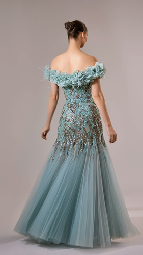 فستان تل شك بتصميم كلوش فاخر من الأسفل | B963