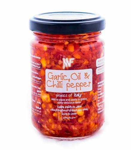 GARLIC, OIL & CHILI PEPPER 
