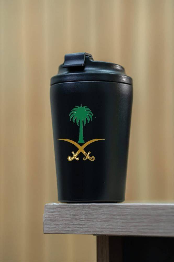 كوب العيد الوطني السفين ونخلة